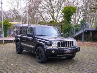 Begagnad Jeep Commander Limited 218 HK (160 kW) 2007 Svart SUV