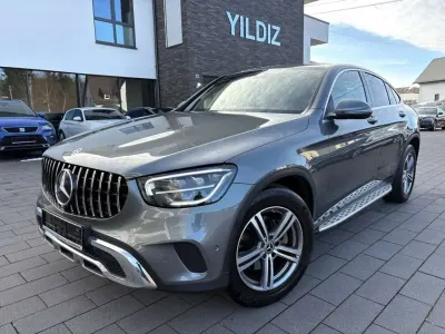 Używany Mercedes GLC220 Exclusive 194 KM (142 kW) 2020 Szary Coupe