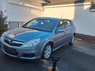 Gebraucht Opel Signum 120 PS (88 kW) 2006 Silber Kleinwagen