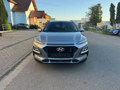 Gebraucht Hyundai Kona YES! 120 PS (88 kW) 2019 Silber SUV