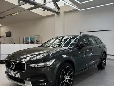 Gebraucht Volvo V90 CC 235 PS (172 kW) 2018 Braun Kombi