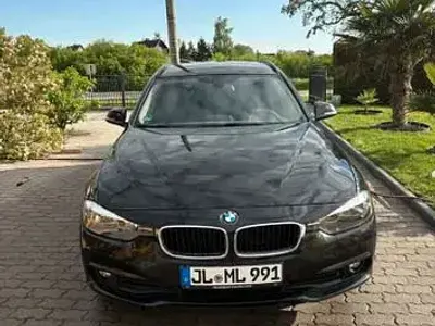 Gebraucht BMW 318 Advantage 136 PS (100 kW) 2016 Schwarz Kombi