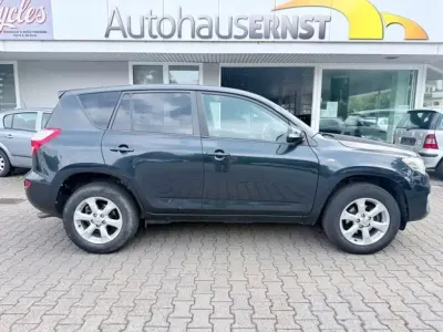 Gebraucht Toyota RAV4 Executive 150 PS (110 kW) 2011 Schwarz SUV
