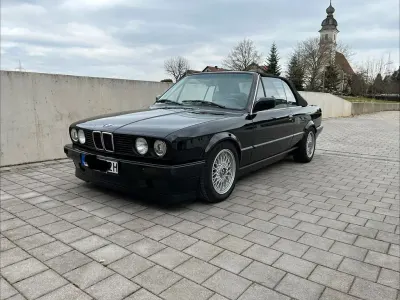 Gebraucht BMW 320 Cabriolet M Sport 129 PS (94 kW) 1991 Schwarz Cabrio
