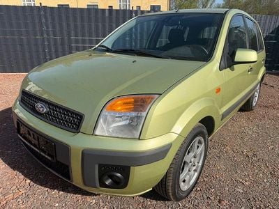 Second-hand Ford Fusion 80 CP (58 kW) 2007 Galben Hatchback