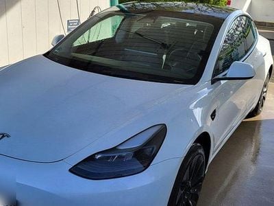 Second-hand Tesla Model 3 Standard Range 208 kW (283 CP) 2023 Alb Berlinǎ