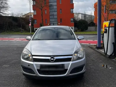 Gebraucht Opel Astra 90 PS (66 kW) 2006 Kleinwagen