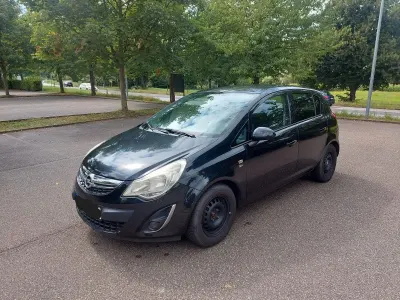 Gebraucht Opel Corsa Edition 87 PS (63 kW) 2012 Schwarz Kleinwagen