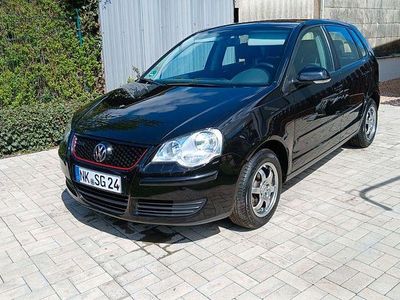 Second-hand VW Polo Comfortline 75 CP (55 kW) 2005 Negru Hatchback