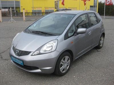 Begagnad Honda Jazz Trend 90 HK (66 kW) 2011 Silver Halvkombi