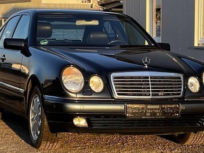 Mercedes E320