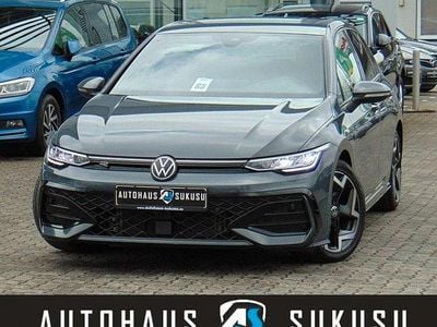 Gebraucht VW Golf VIII R-line 150 PS (110 kW) 2025 Delfingrau Limousine