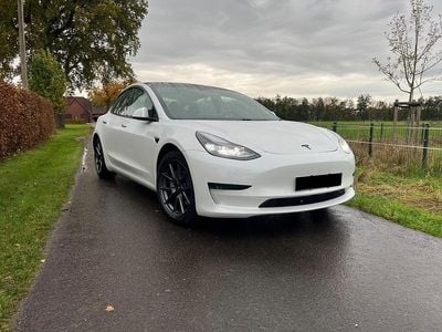 Second-hand Tesla Model 3 Standard Range Plus 239 kW (325 CP) 2021 Alb Berlinǎ