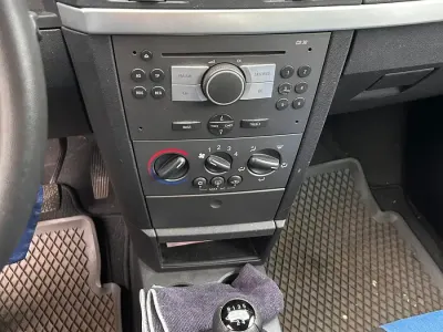 Używany Opel Meriva 100 KM (73 kW) 2005 Srebrny Minivan