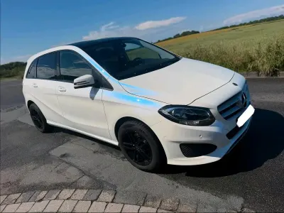 Gebraucht Mercedes B220 170 PS (125 kW) 2019 Weiß Kleinwagen