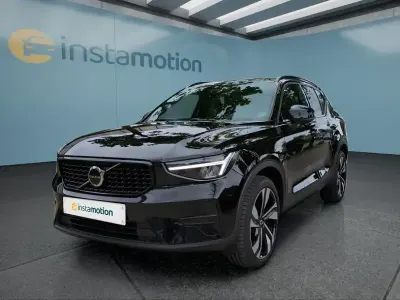 Używany Volvo XC40 Plus 197 KM (144 kW) 2023 Czarny SUV