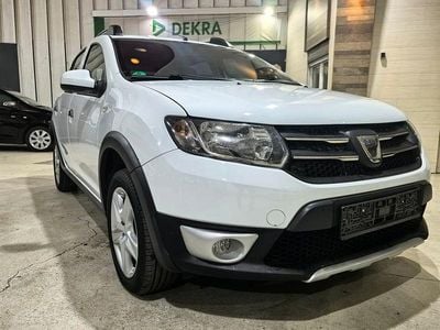Gletscherweiss Gebraucht 2014 Dacia Sandero Prestige SUV | 6.500 € (Fairer Preis)