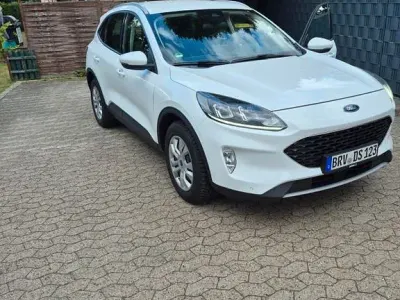 Gebraucht Ford Kuga Cool & Connect 120 PS (88 kW) 2020 Weiß SUV