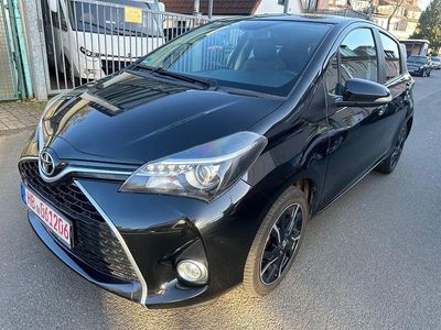 Gebraucht Toyota Yaris Lounge 99 PS (72 kW) 2015 Schwarz Kleinwagen