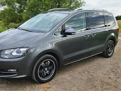 Gebraucht VW Sharan Highline 177 PS (130 kW) 2015 Grau Van / Kleinbus