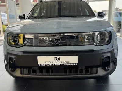Brugt Renault 4 E-Tech Komfort 110 kW (150 HK) 2025 Blå SUV