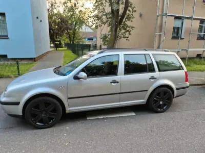 Gebraucht VW Golf IV 101 PS (74 kW) 2005 Silber Kombi