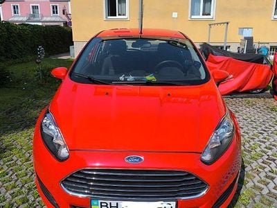 Gebraucht Ford Fiesta Titanium 75 PS (55 kW) 2013 Rot Kleinwagen