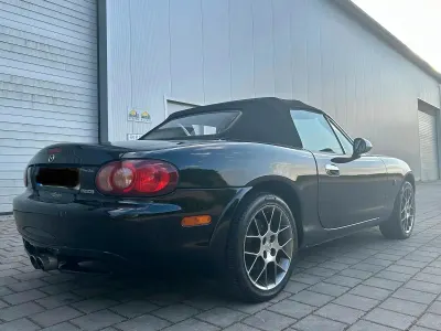 Używany Mazda MX5 145 KM (106 kW) 2004 Czarny Kabriolet