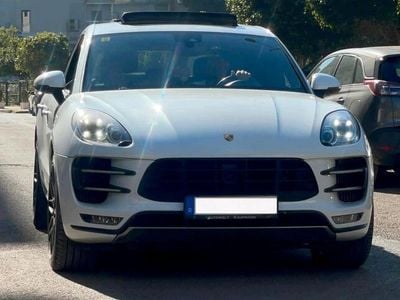 Porsche Macan Turbo
