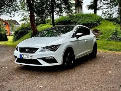 Gebraucht Seat Leon FR 131 PS (96 kW) 2020 Weiß Limousine