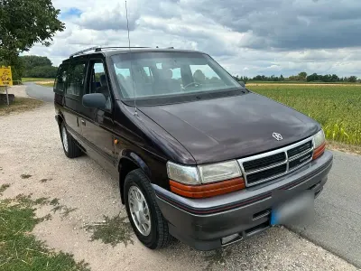 Gebraucht Chrysler Voyager 150 PS (110 kW) 1991 Andere farben Van / Kleinbus
