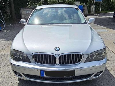 BMW 730