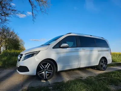 Gebraucht Mercedes V250 190 PS (139 kW) 2023 Weiß Van / Kleinbus
