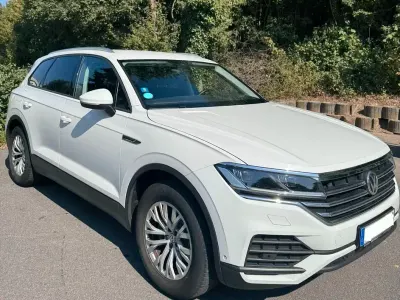 Gebraucht VW Touareg 231 PS (169 kW) 2019 Weiß SUV