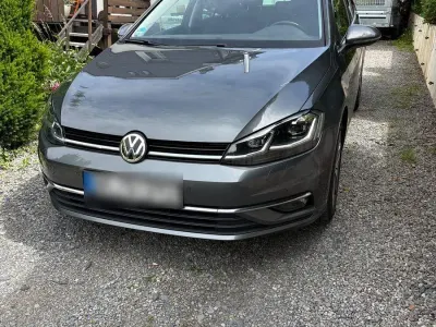 Gebraucht VW Golf VII Highline 150 PS (110 kW) 2018 Grau Kombi