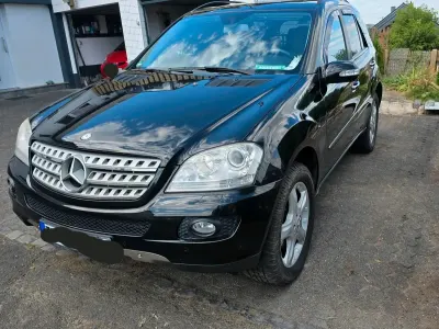 Gebraucht Mercedes ML280 190 PS (139 kW) 2007 Schwarz SUV