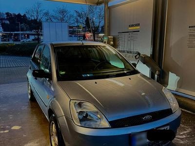 Gebraucht Ford Fiesta 80 PS (58 kW) 2005 Blau Kleinwagen