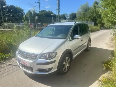 Gebraucht VW Touran Cross 105 PS (77 kW) 2009 Silber Van / Kleinbus