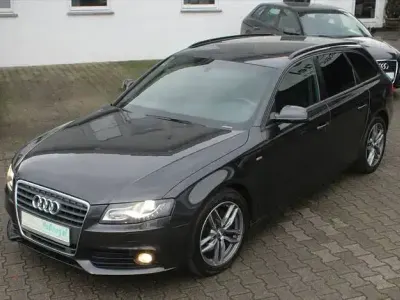 Używany Audi A4 S-Line 179 KM (131 kW) 2010 Szary Kombi