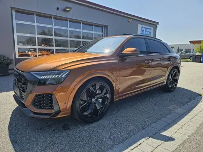Używany Audi RS Q8 Exclusive 600 KM (441 kW) 2024 Brązowy SUV