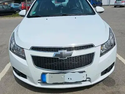 Używany Chevrolet Cruze 163 KM (119 kW) 2011 Biały Sedan/Limuzyna