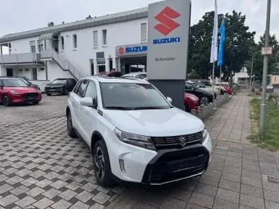 Neu Suzuki Vitara Comfort+ 110 PS (80 kW) 2026 Weiß SUV