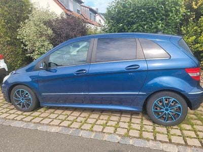 Mercedes B180