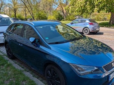 Begagnad Seat Leon ST Style 110 HK (80 kW) 2015 Blå Kombi