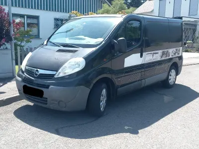 Gebraucht Opel Vivaro 114 PS (83 kW) 2013 Schwarz Van / Kleinbus