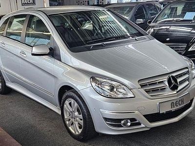 Silber Gebraucht 2010 Mercedes B200 Sport Van / Kleinbus | 13.000 €