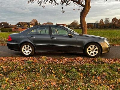 Usata Mercedes E200 Avantgarde 184 CV (135 kW) 2008 Grigio Berlina