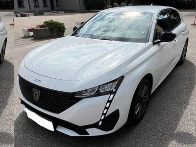 Weiß Gebraucht 2022 Peugeot 308 Active Limousine | 16.900 € (Fairer Preis)