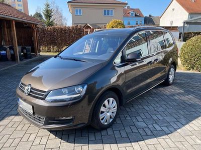 Second-hand VW Sharan Comfortline 140 CP (102 kW) 2014 Maro Monovolum