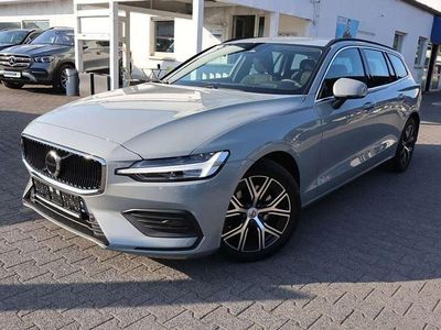 Gebraucht Volvo V60 Core 197 PS (144 kW) 2024 Vapour grey Kombi